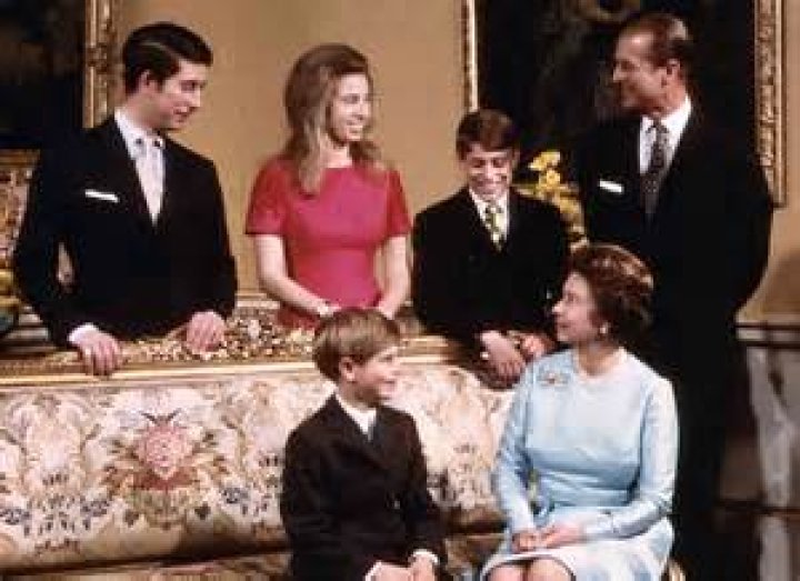 Exploring Carol Burnett's Siblings And Their Influence