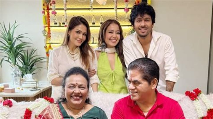 Family Reunion Of Arijit Singh, Neha Kakkar, And Aditi