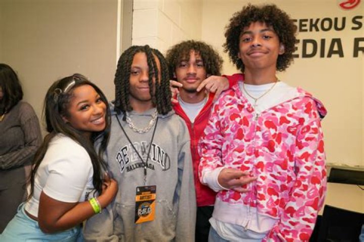 Uncover The Number Of Wayne's Children